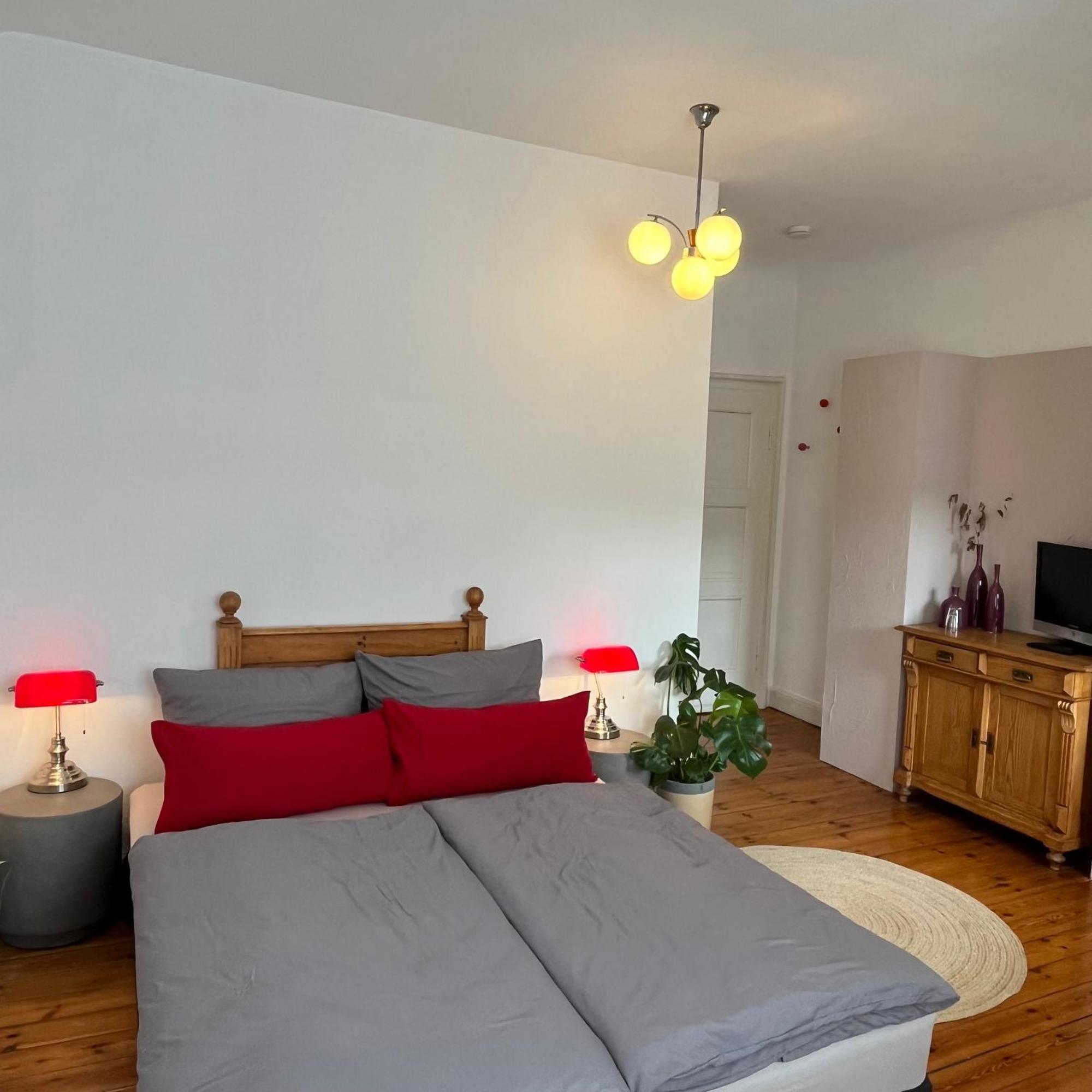 Haus E Guest house